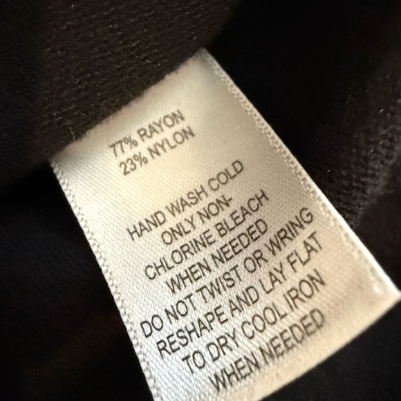 White House Black Market black rayon blend 3/4 sleeve crop sweater - Picture 7 of 8